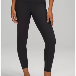 Lululemon Wunder Under 25”